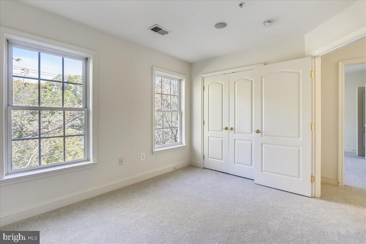 6410 Springview Place Rockville, MD 20852 - Photo 42 of 58
