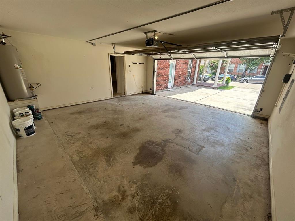 588 Southridge Way Irving, TX 75063 - Photo 23 of 26 a view of a room with gym equipment