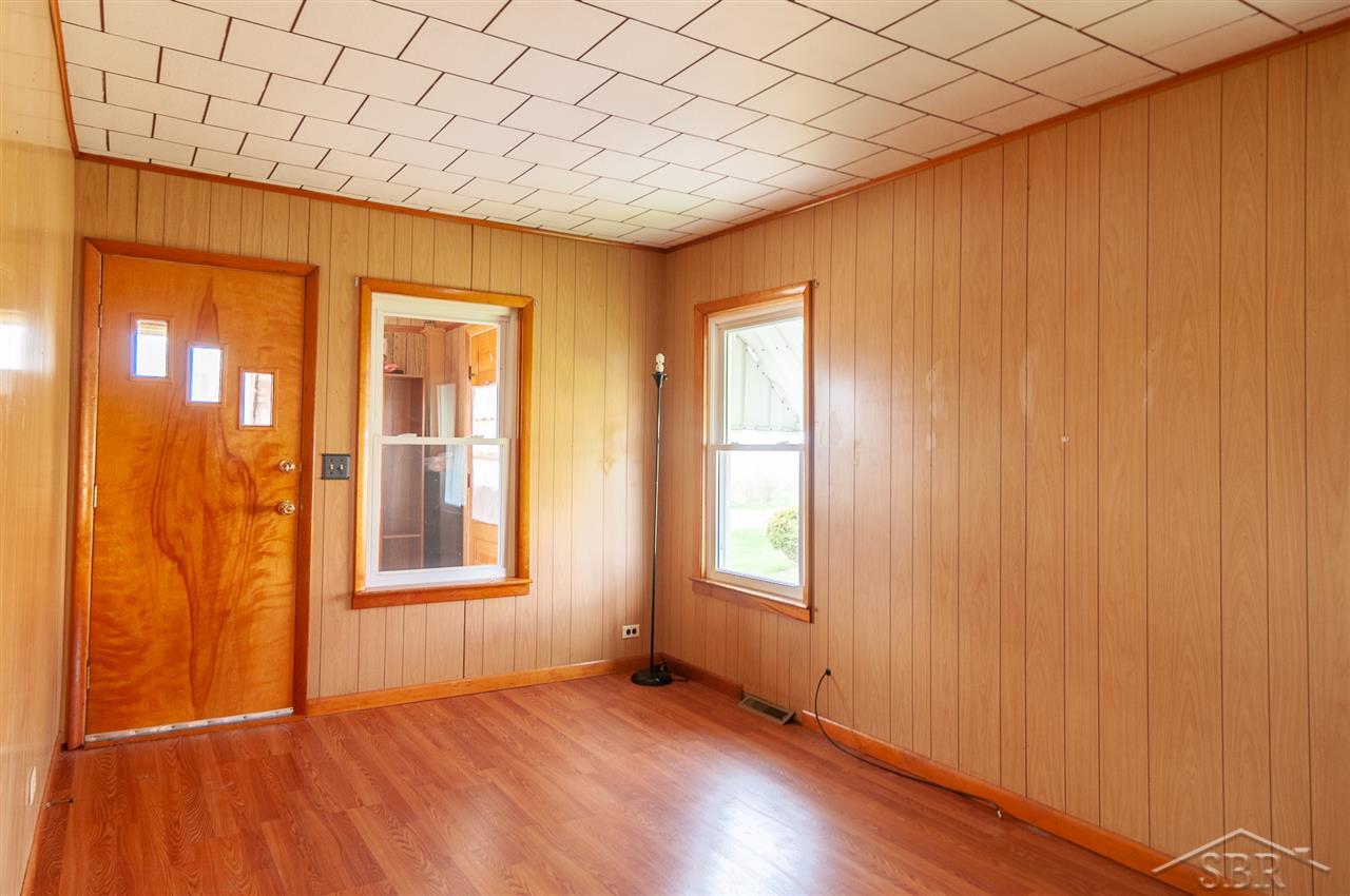 3905 Janes Road Saginaw, MI 48601 - Photo 6 of 13 50010815-5.JPG