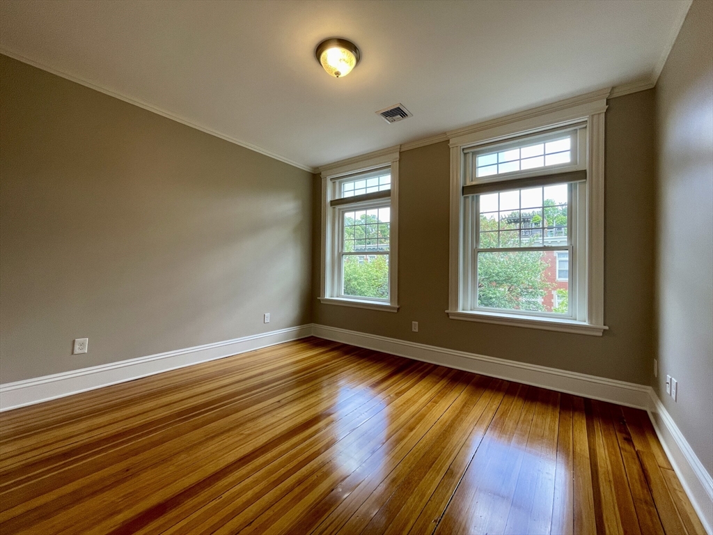 5 Strathmore Road, Unit 3 Brookline, MA 02445 - Photo 4 of 17