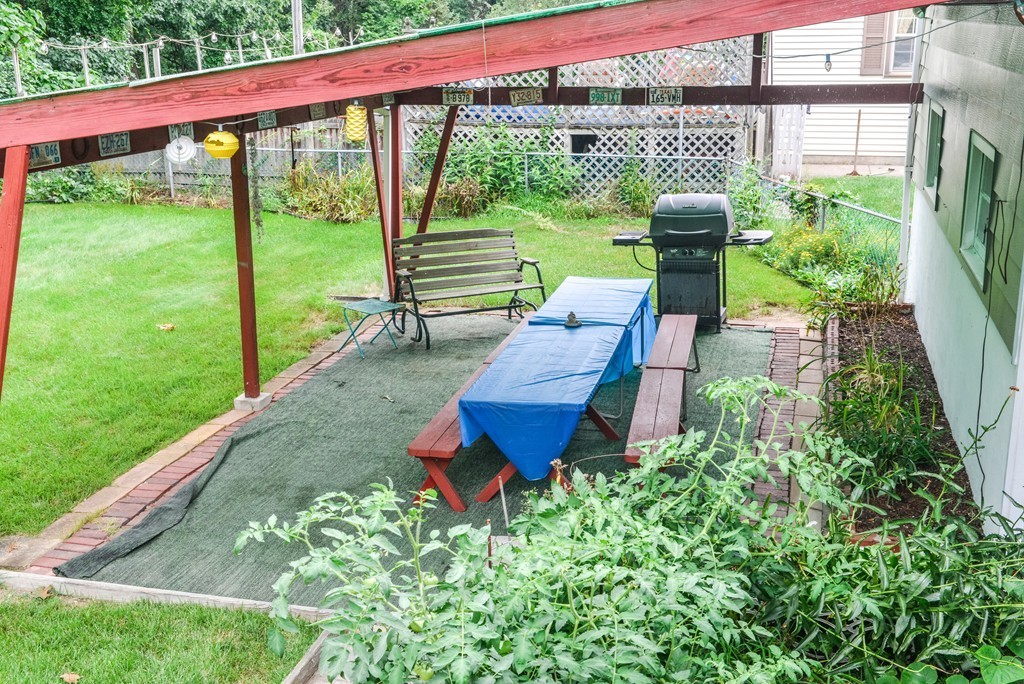 143 Mandalay Road Chicopee, MA 01020 - Photo 24 of 29 Gallery Image 24