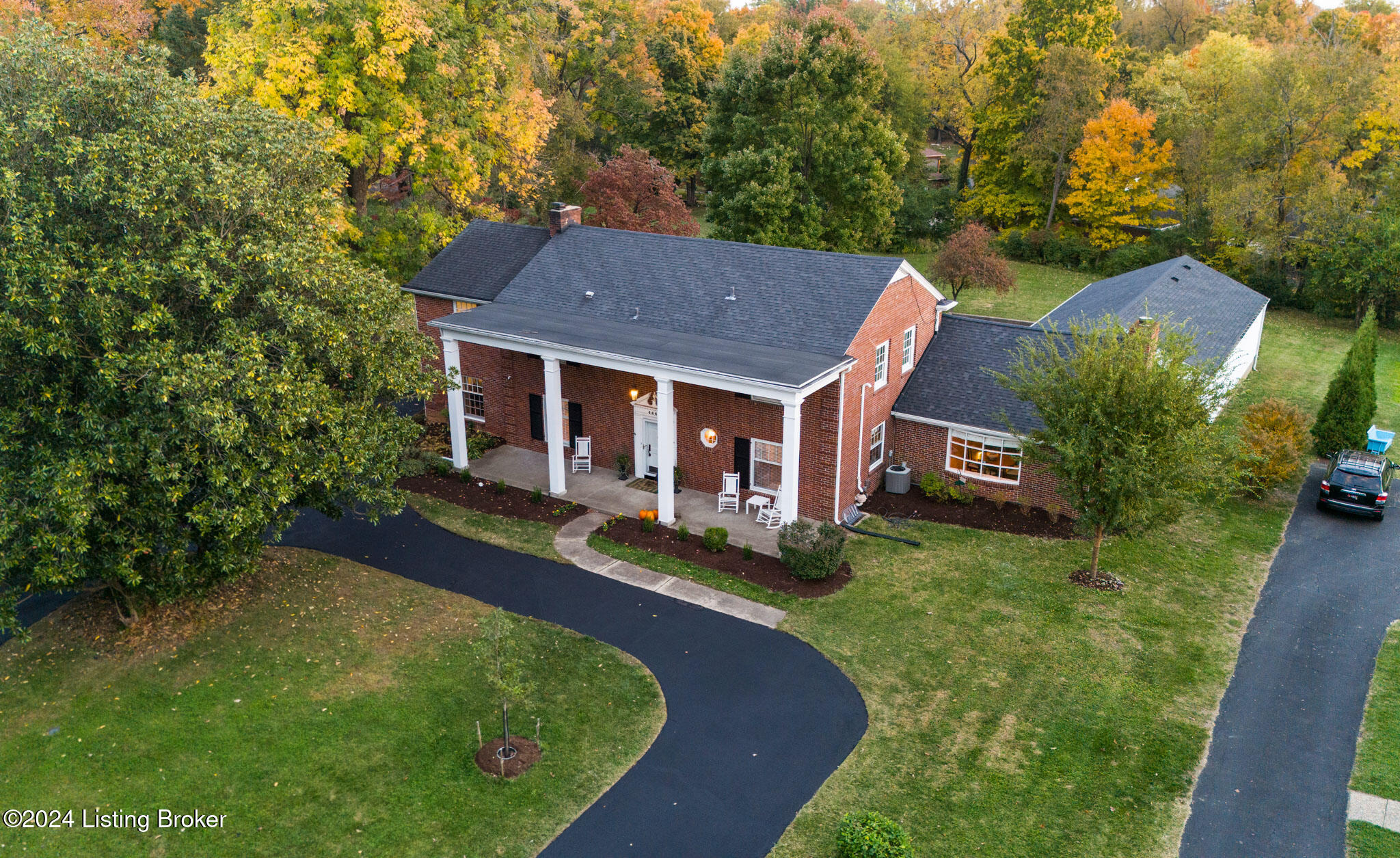 4440 Signal Hill Road Louisville, KY 40207 - Photo 1 of 84 4440 Signal Hill Rd-1