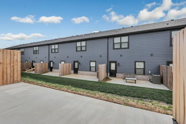 $284,900 | 1302 Jonathan Wade Circle, Clarksville, TN 37043