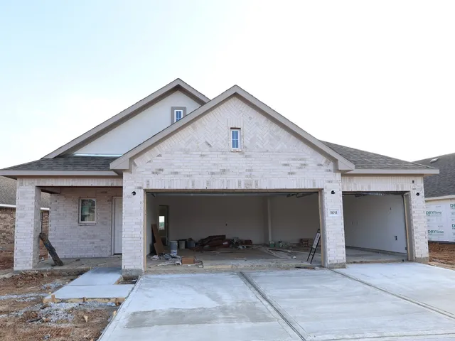 $425,990 | 31011 Newcomb Lndg Lane, Waller, TX 77484