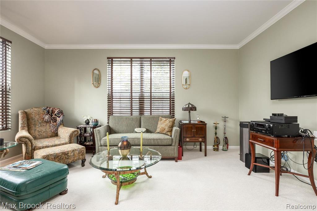 2449 Winding Brook Court Rochester Hills, MI 48309 - Photo 10 of 24
