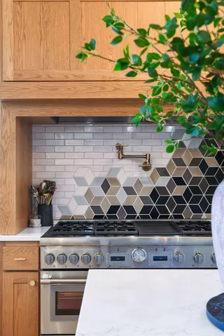 $1,099,000 | 2600 Cedar Green, Minnetonka, MN 55305