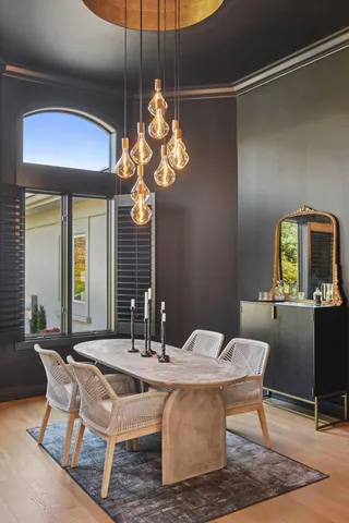 $1,099,000 | 2600 Cedar Green, Minnetonka, MN 55305