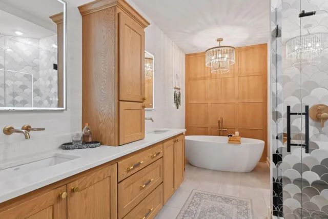 $1,099,000 | 2600 Cedar Green, Minnetonka, MN 55305