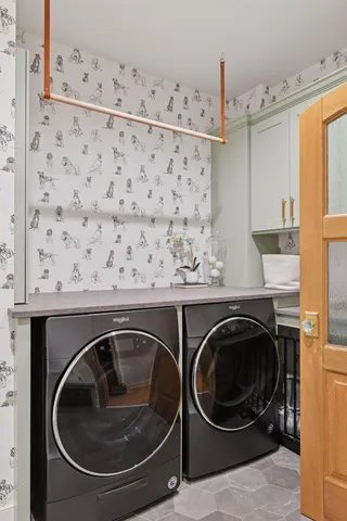 $1,099,000 | 2600 Cedar Green, Minnetonka, MN 55305