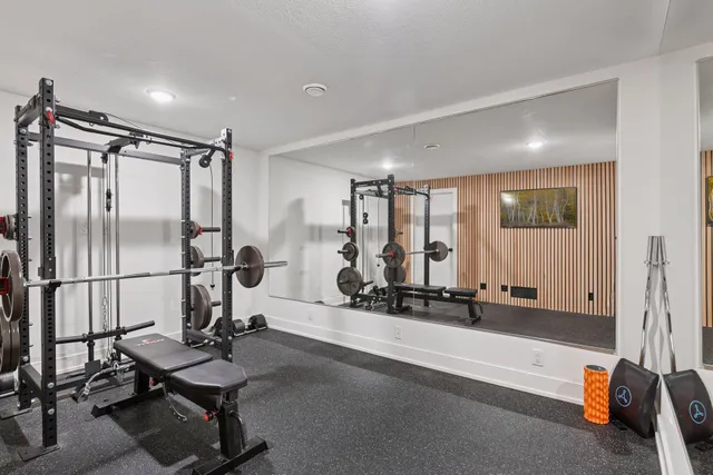 $1,099,000 | 2600 Cedar Green, Minnetonka, MN 55305