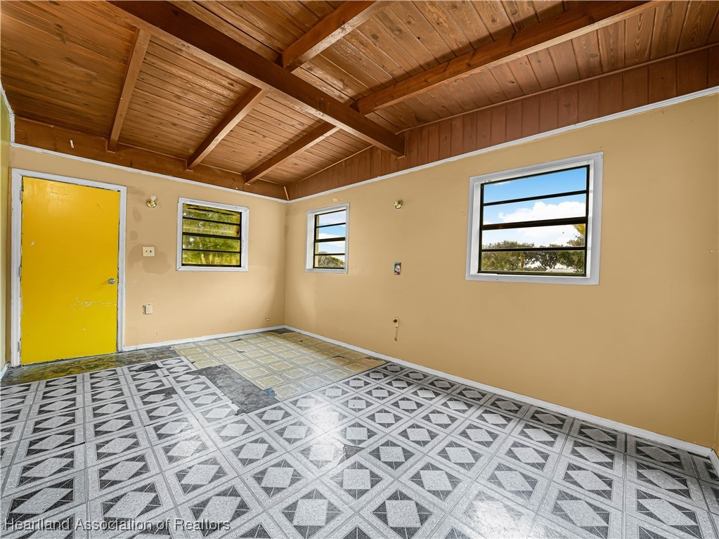 657 North Hollandtown Road Wauchula, FL 33873 - Photo 12 of 25 a view of an empty room
