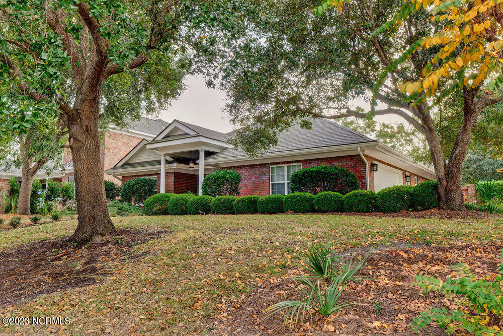 800 Fox Ridge Lane Wilmington, NC 28405 - Photo 4 of 50 Front and Garage