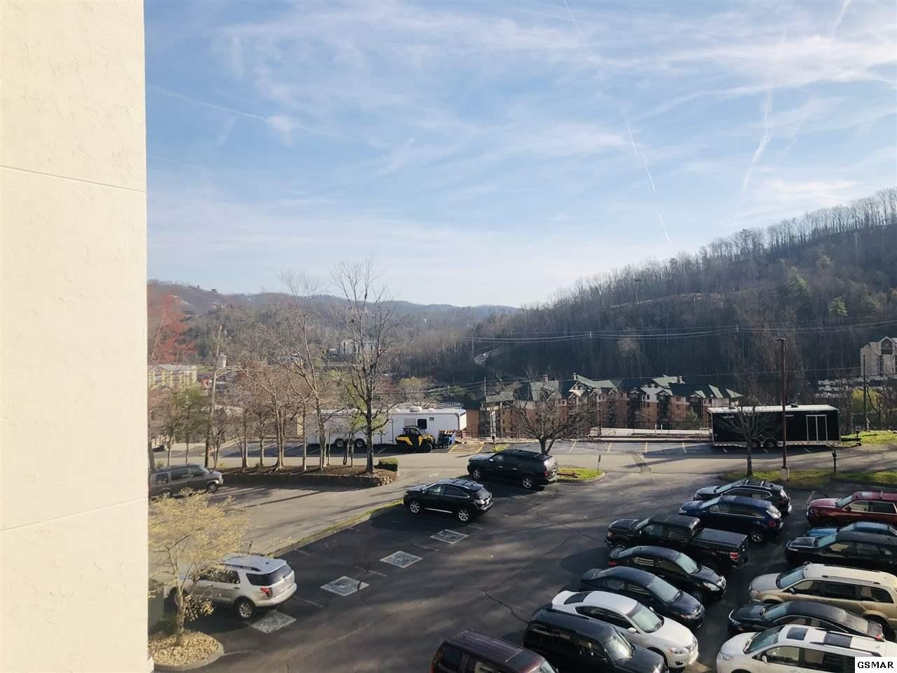 354 East Holly Ridge Road, Unit 506 Gatlinburg, TN 37738 - Photo 4 of 13 Gallery Image 4