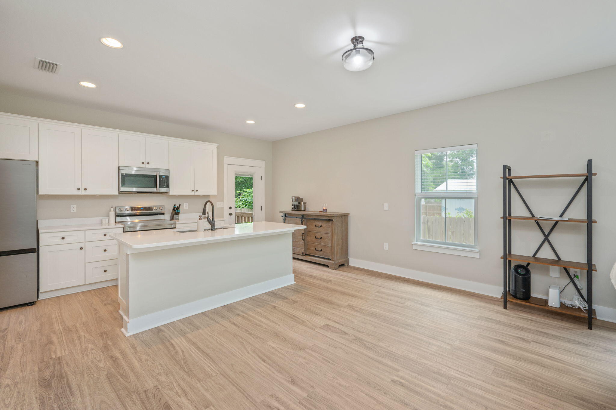 3168 Maple Street Crestview, FL 32539 - Photo 8 of 34 1000052875