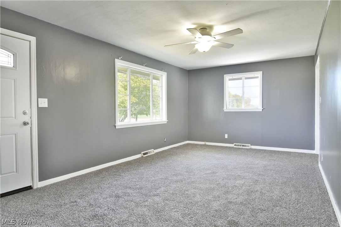 2041 Carson Salt Springs Road Warren, OH 44481 - Photo 9 of 35 Gallery Image 9