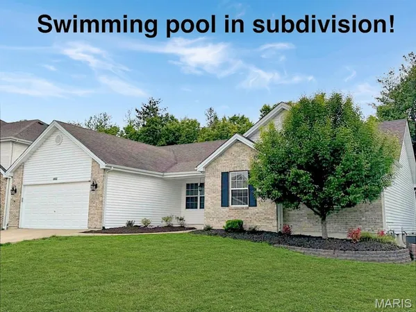 $389,199 | 1953 Williamstown Drive, O'Fallon, MO 63376