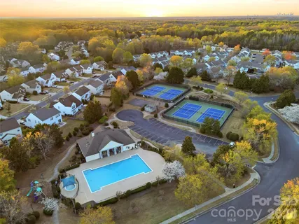 $400,000 | 2443 Normancrest Court, Charlotte, NC 28270