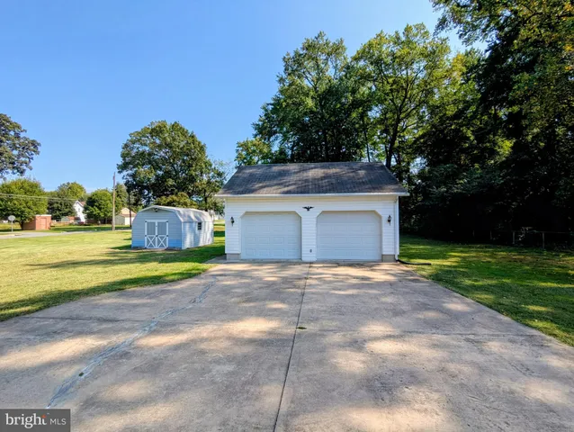 a house view with a outdoor space