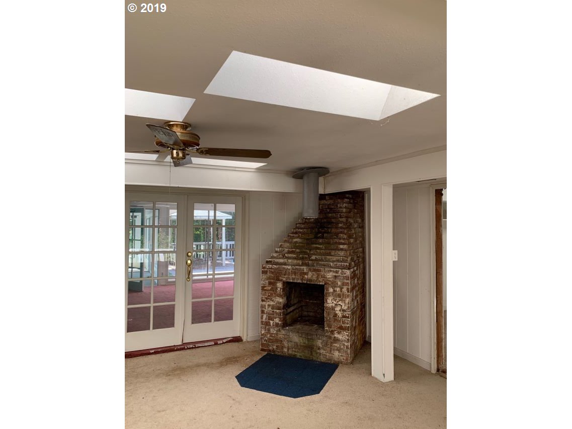 7659 Bernhardt Heights Road Florence, OR 97439 - Photo 3 of 20 Gallery Image 3