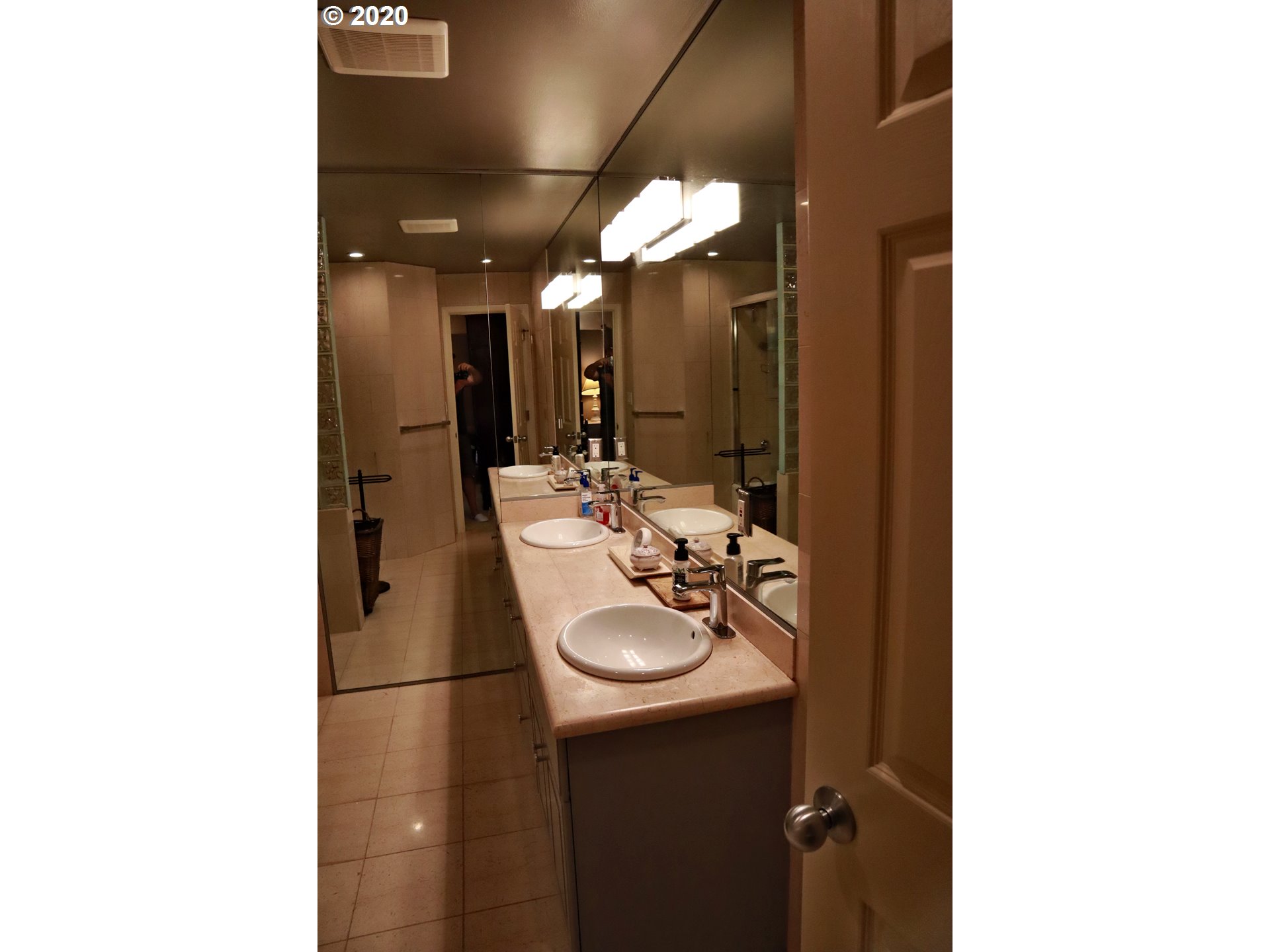 6645 West Burnside Road, Unit 537 Portland, OR 97225 - Photo 15 of 29 Gallery Image 15