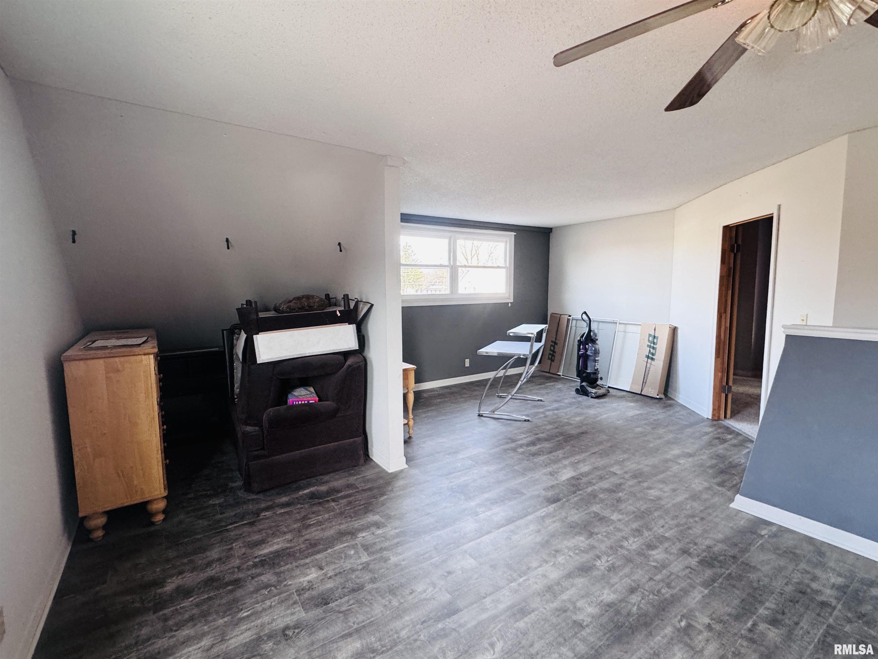 560 North Crafford Street Bushnell, IL 61422 - Photo 16 of 22