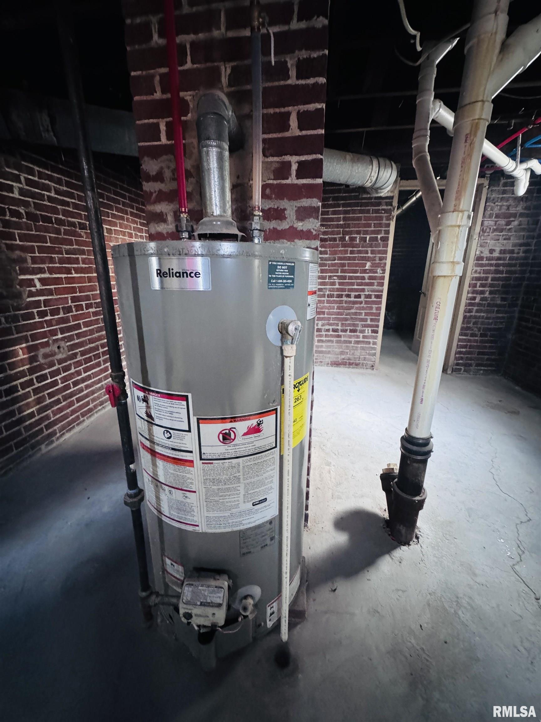 560 North Crafford Street Bushnell, IL 61422 - Photo 18 of 22