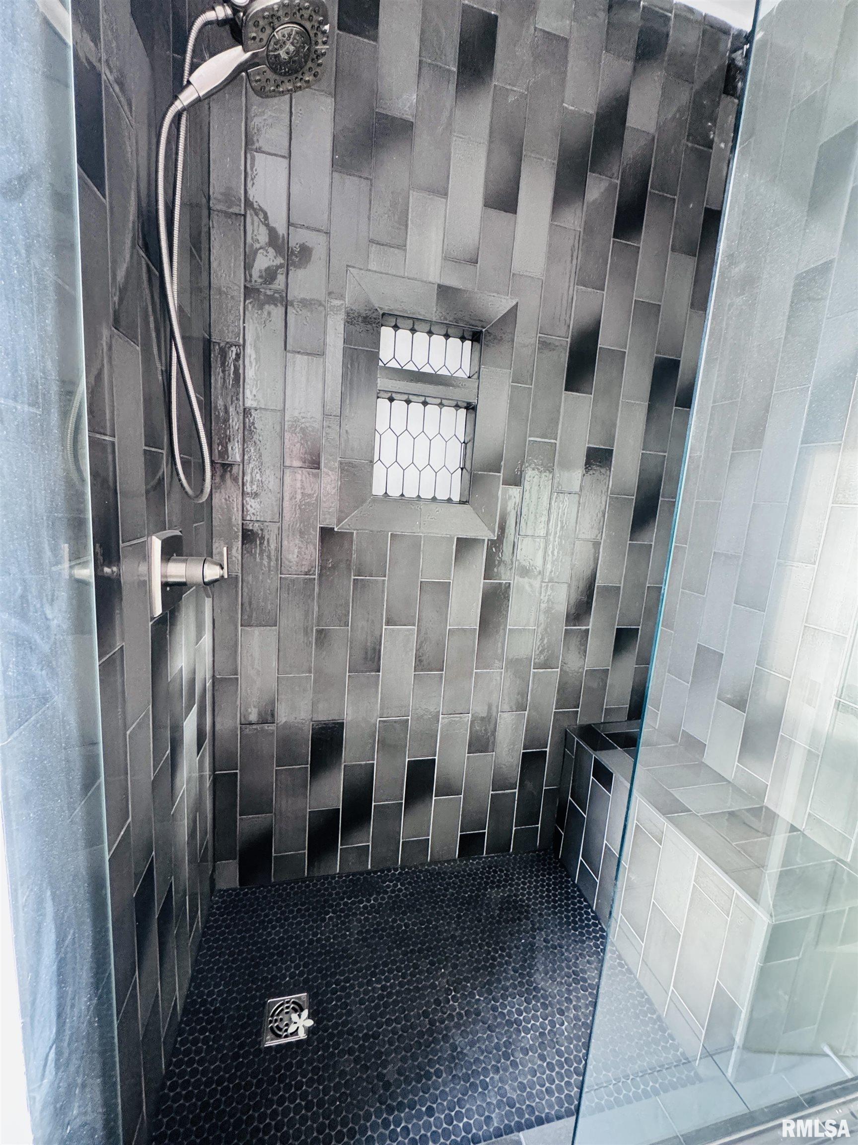 560 North Crafford Street Bushnell, IL 61422 - Photo 10 of 22