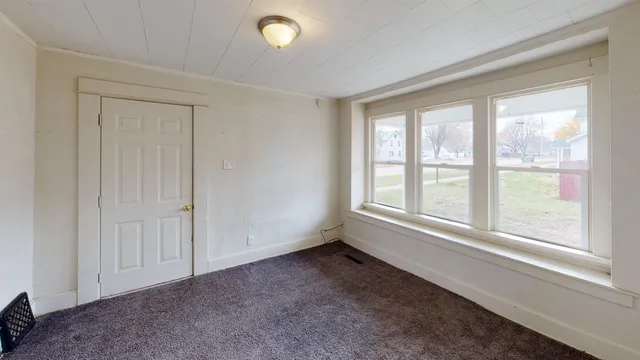 $260,000 | 321 East Washington Street, Prairie du Chien, WI 53821