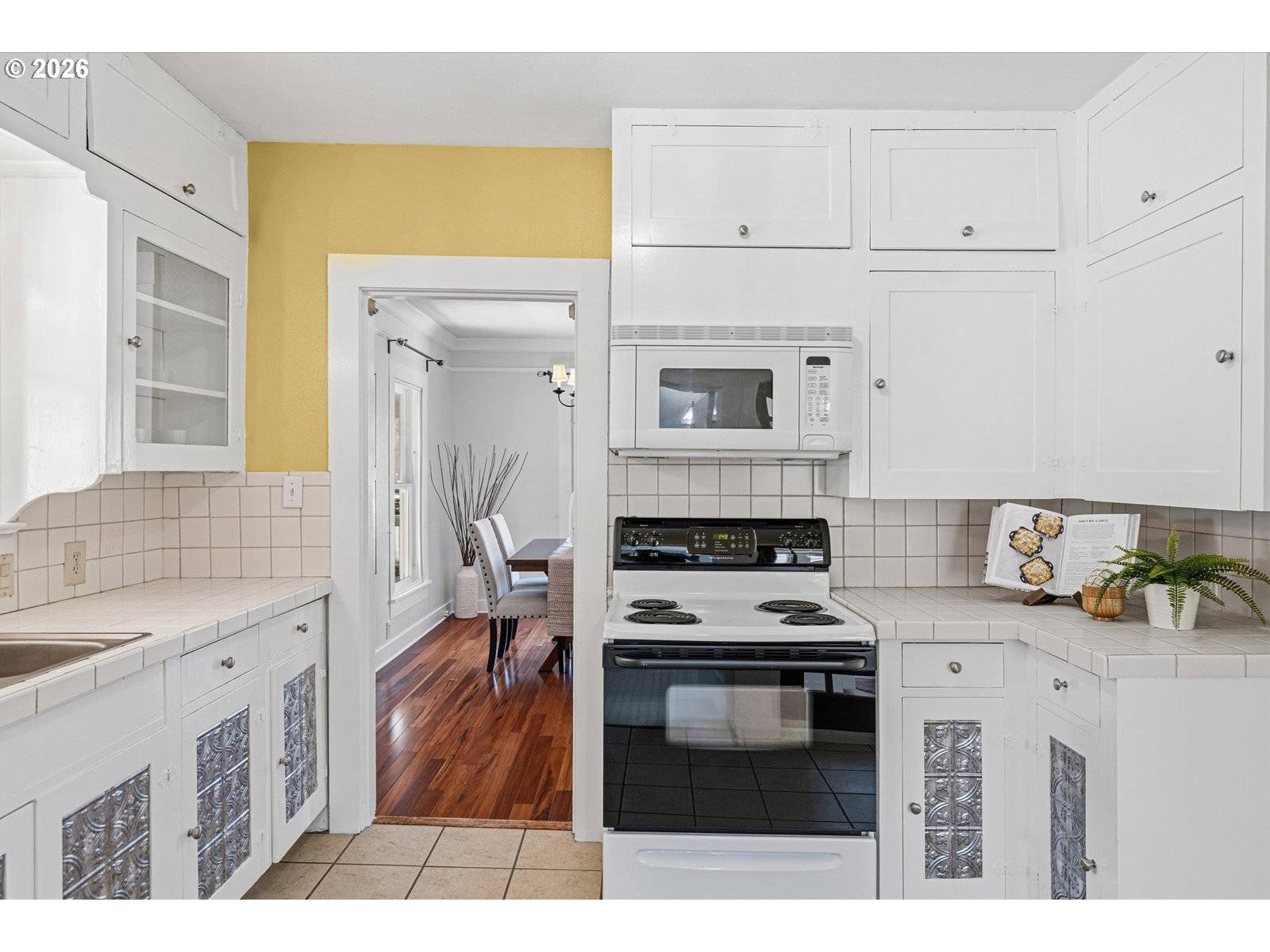 170 Northeast Main Street Estacada, OR 97023 - Photo 16 of 41 a kitchen with stainless steel appliances granite countertop a stove and a cabinets
