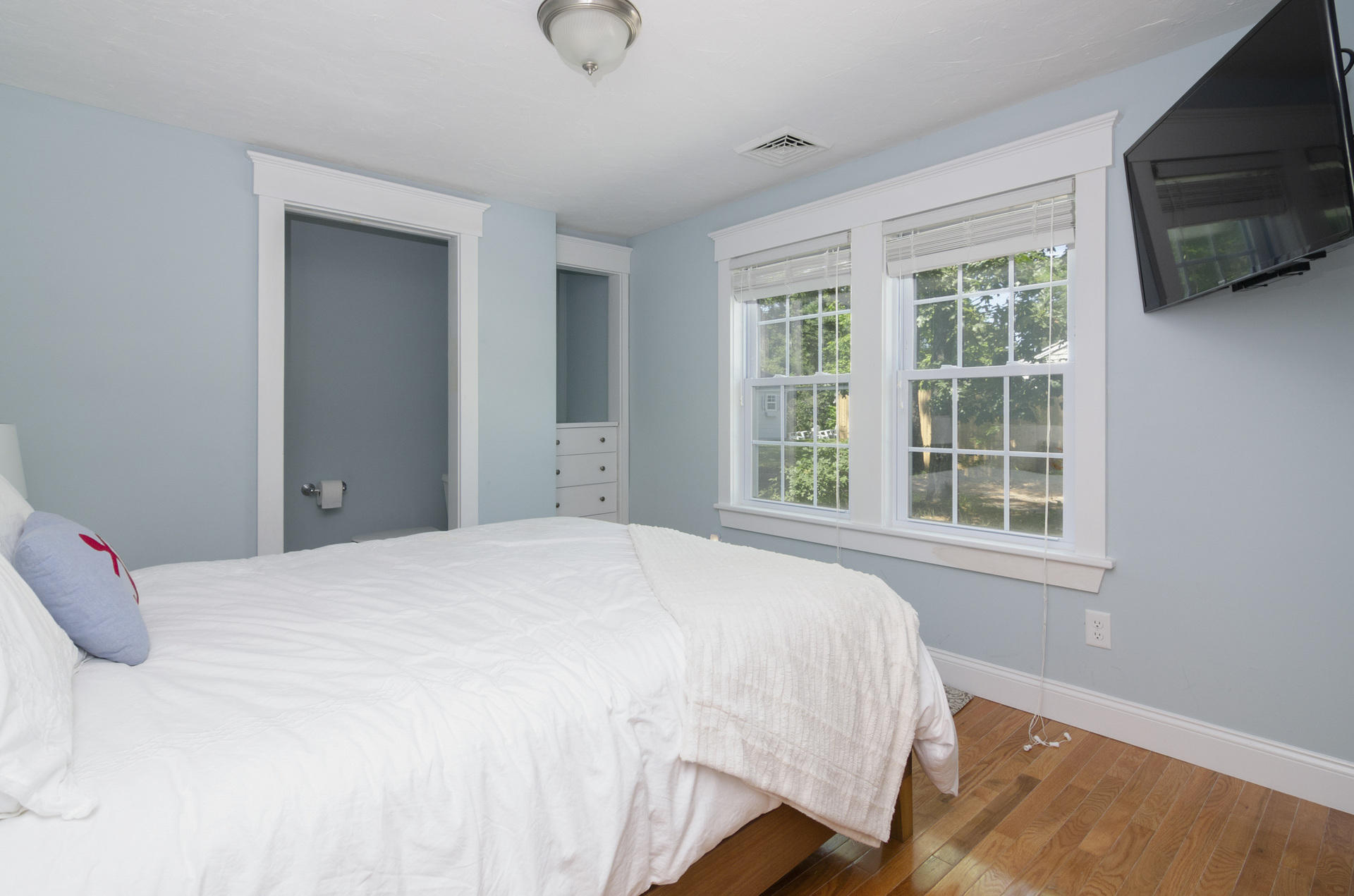 31 Glendon Road Dennis Port, MA 02639 - Photo 14 of 21 a bed sitting in a bedroom next to a window