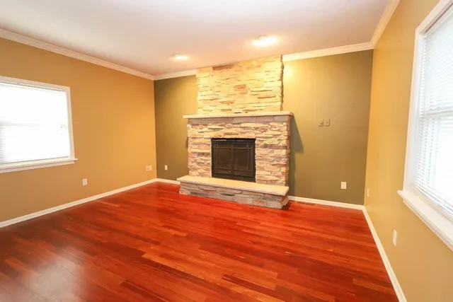 $325,000 | 316 2nd Avenue Southeast, Pine Island, MN 55963