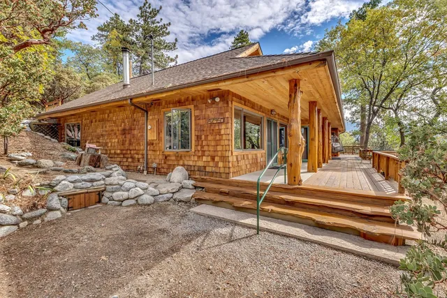 $729,000 | 52980 Overlook Drive, Idyllwild, CA 92549