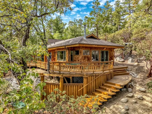 $729,000 | 52980 Overlook Drive, Idyllwild, CA 92549
