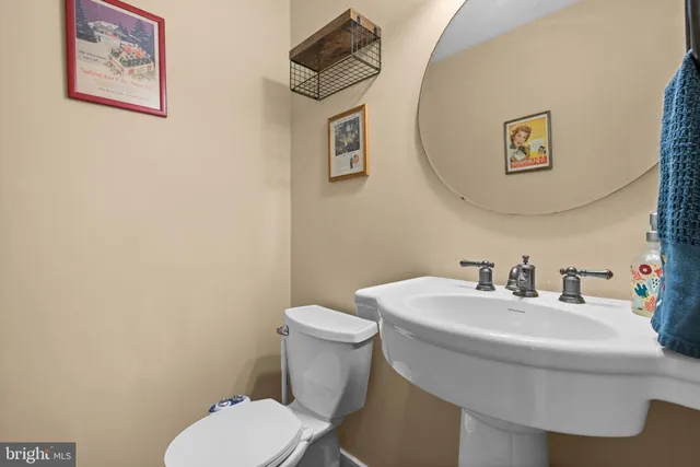 $585,000 | 325 Sandy Ridge Road, Fredericksburg, VA 22405