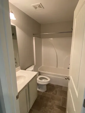 $1,975 | 1076 Neeleys Bend East, Spring Hill, TN 37174