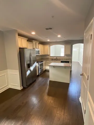 $1,975 | 1076 Neeleys Bend East, Spring Hill, TN 37174