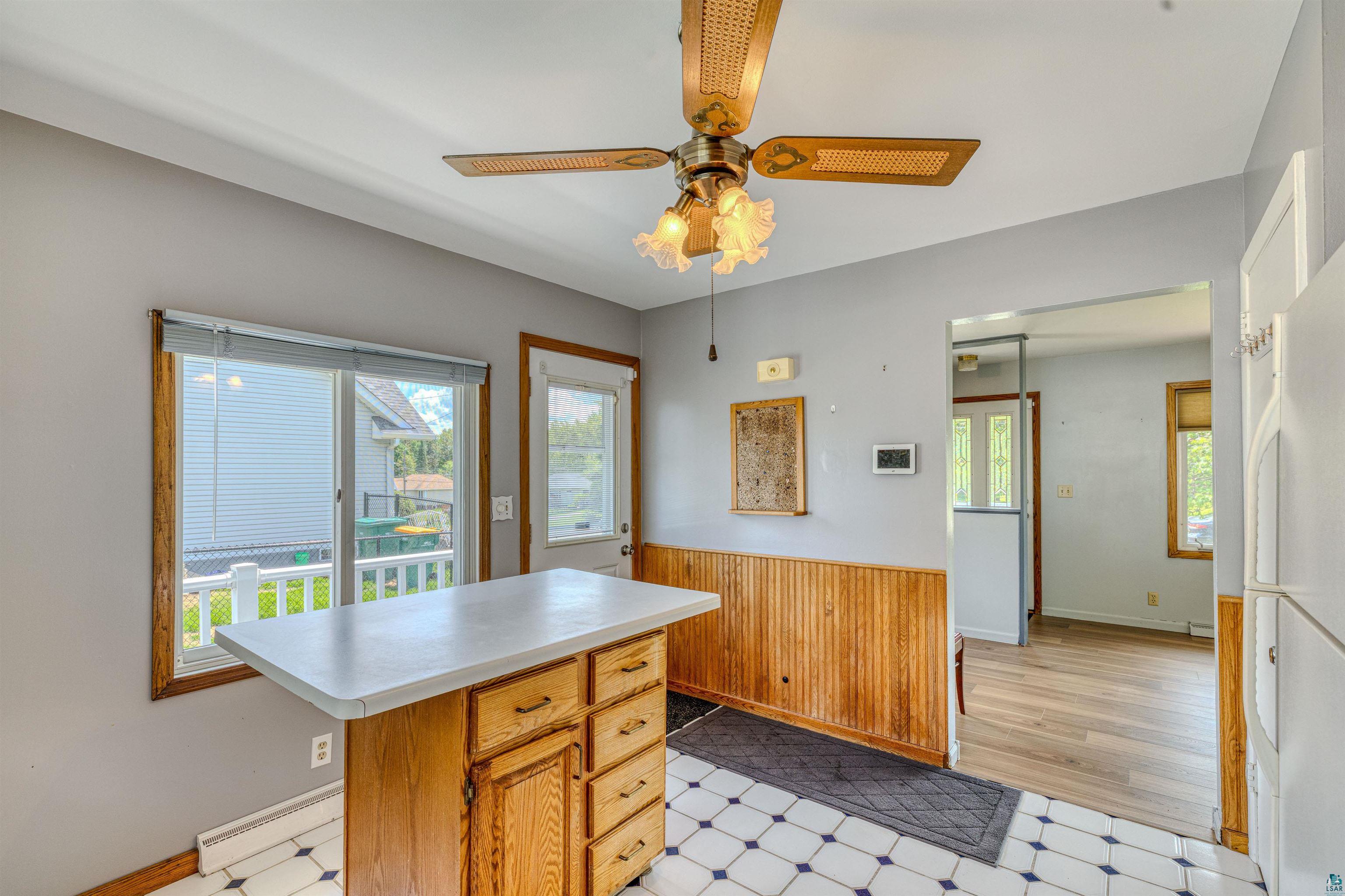 2113 Hutchinson Road Duluth, MN 55811 - Photo 7 of 21