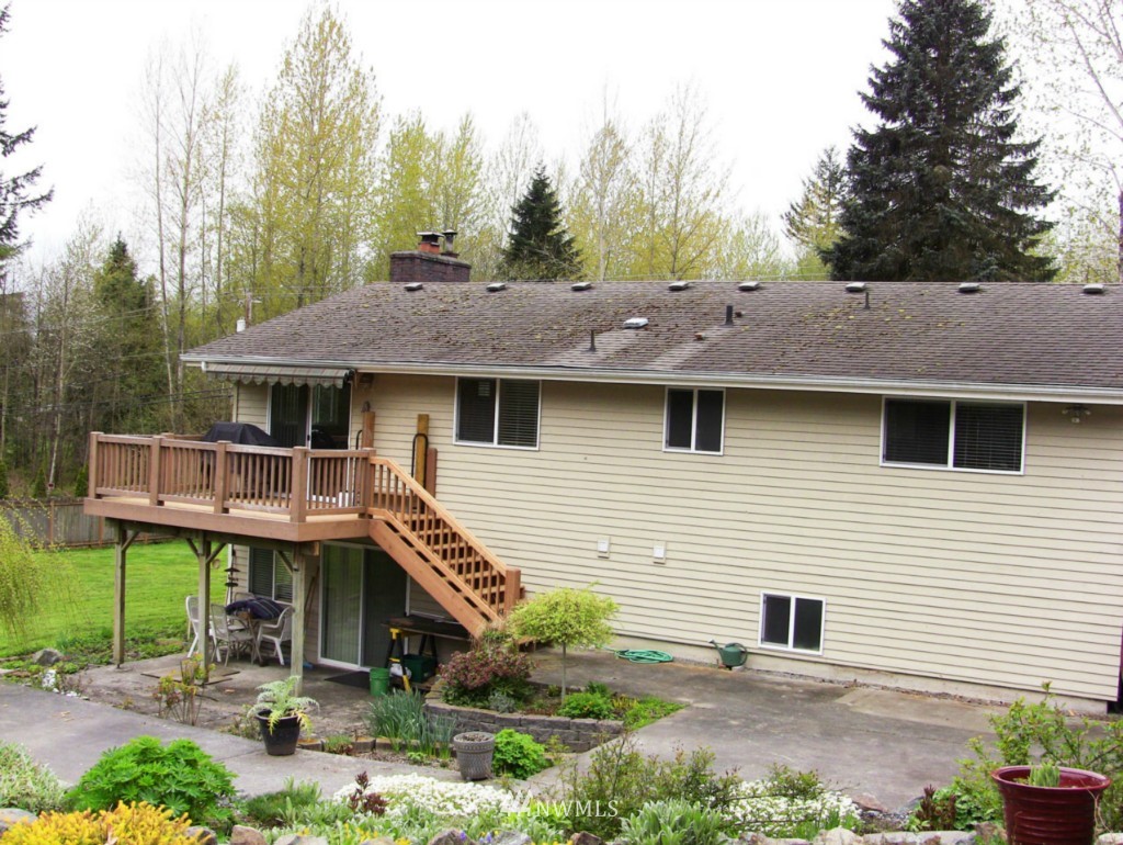 11913 Wagner Road Monroe, WA 98272 - Photo 2 of 10
