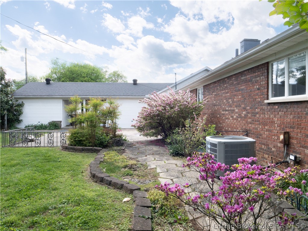2015 Bono Road New Albany, IN 47150 - Photo 58 of 62 Gallery Image 58