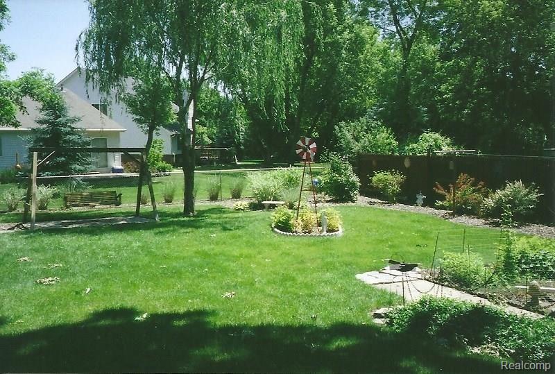 70380 Mellen Road Romeo, MI 48065 - Photo 8 of 9 scan house pics0009 (800x539).jpg