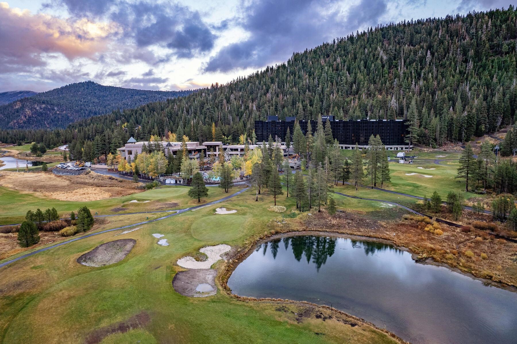 400 Resort Road, Unit 822 824 Olympic Valley, CA 96146 - Photo 25 of 28 a view of a swimming pool with a sitting area