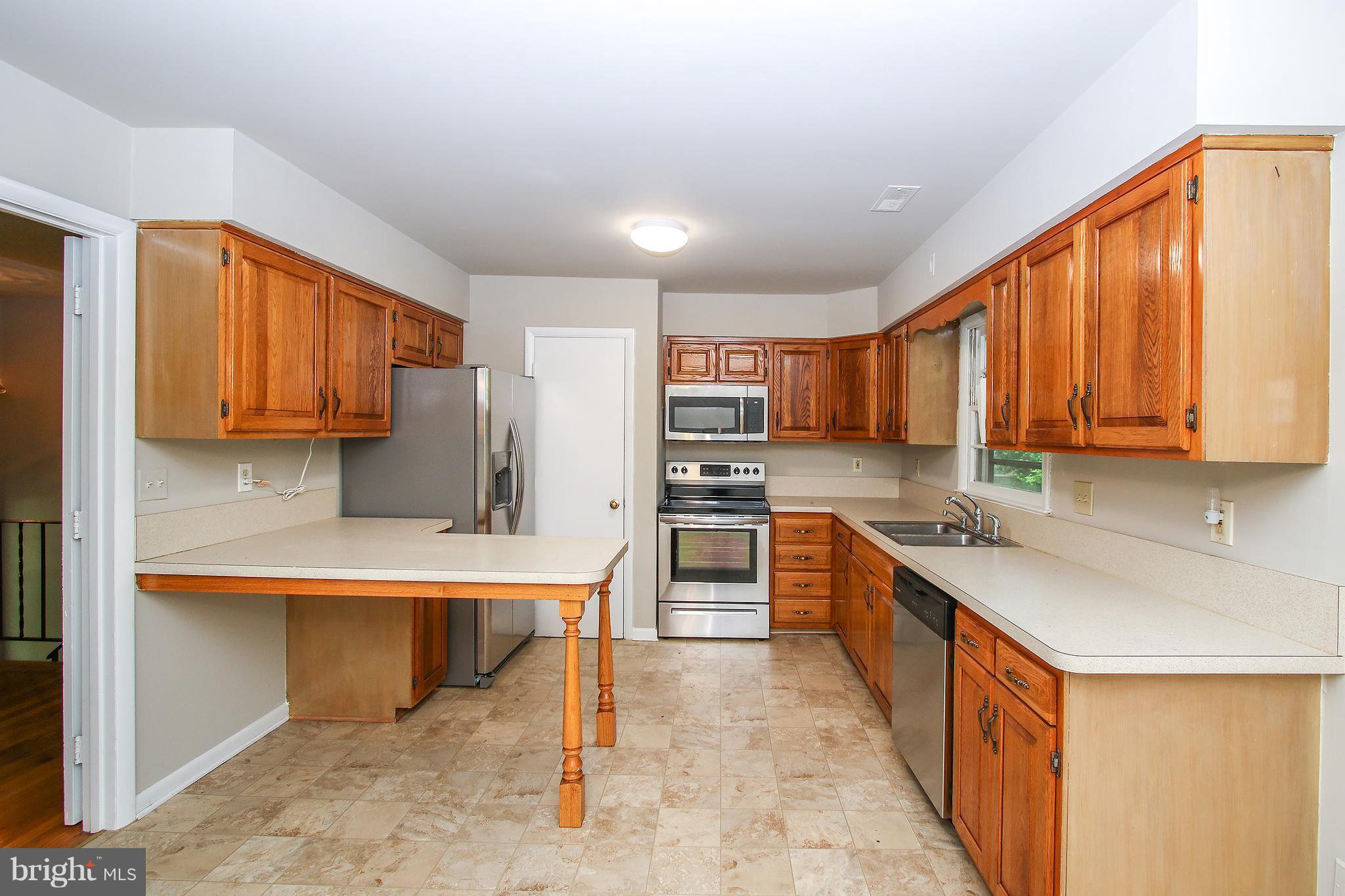 1925 Fairland Road Silver Spring, MD 20904 - Photo 12 of 30 Kitchen
