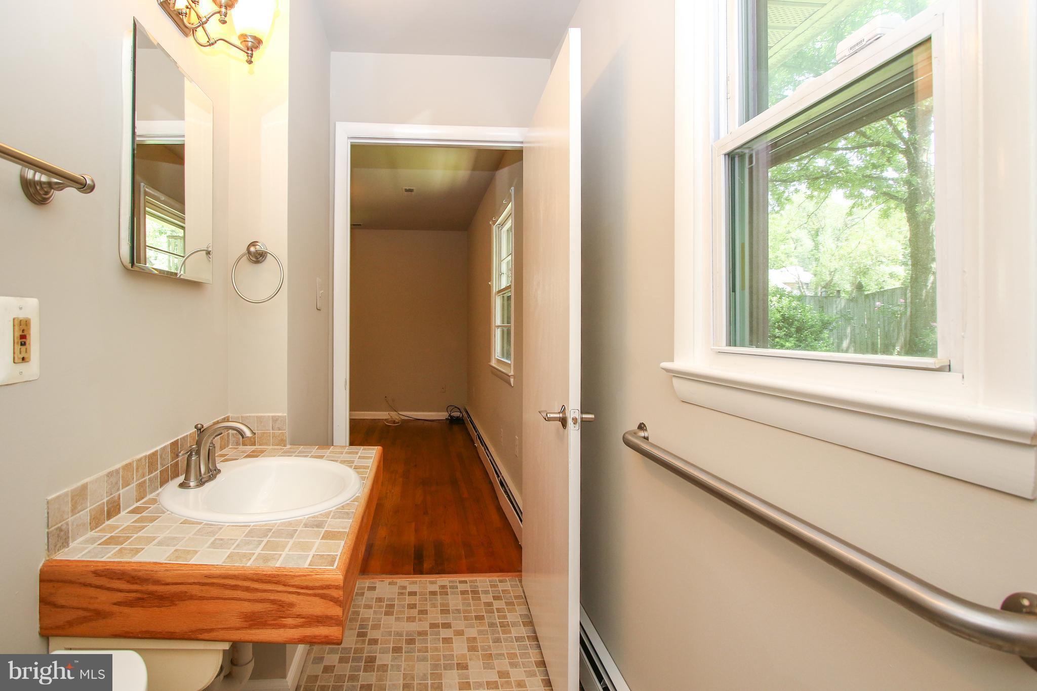 1925 Fairland Road Silver Spring, MD 20904 - Photo 21 of 30 Bath (Master)