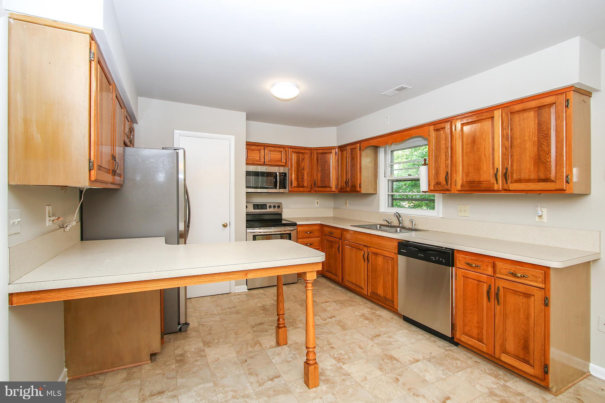 1925 Fairland Road Silver Spring, MD 20904 - Photo 7 of 30 Kitchen
