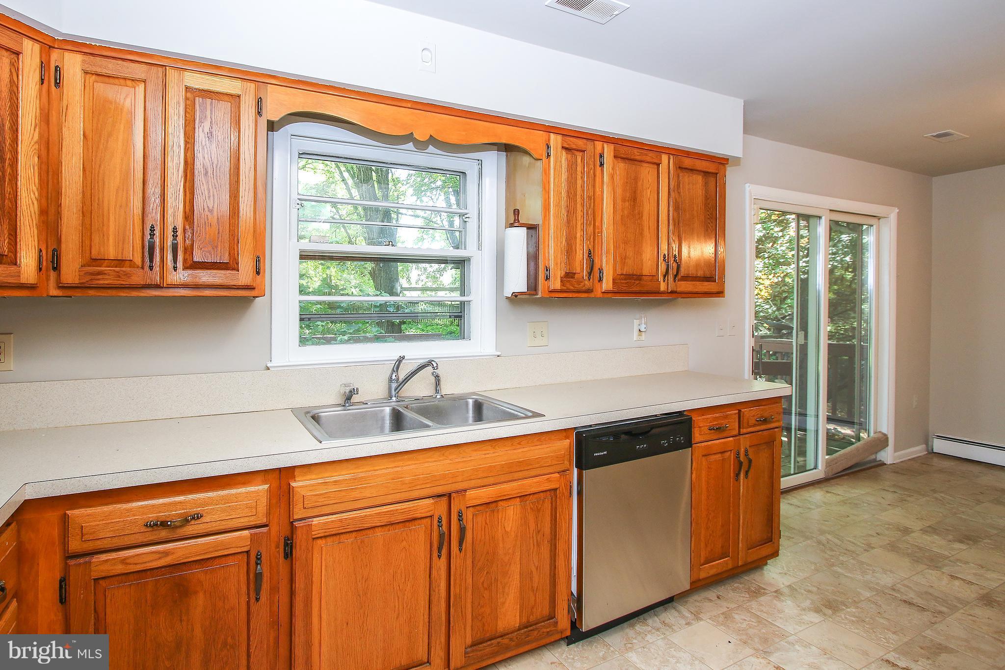 1925 Fairland Road Silver Spring, MD 20904 - Photo 10 of 30 Kitchen