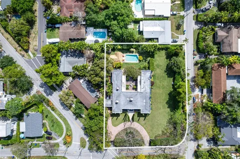 $2,750,000 | 8447 East Dixie Highway, Miami, FL 33138