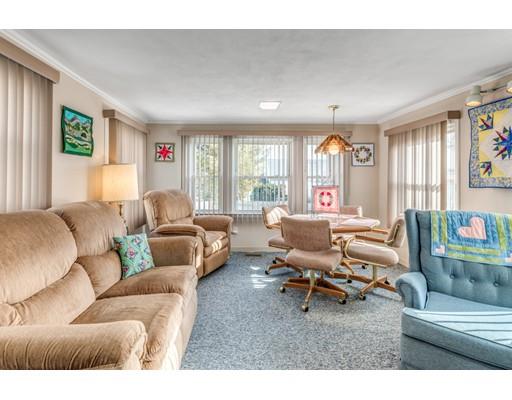 28 Puritan Road Watertown, MA 02472 - Photo 14 of 30 Gallery Image 14