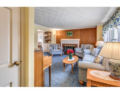 28 Puritan Road Watertown, MA 02472 - Photo 3 of 30 Gallery Image 3