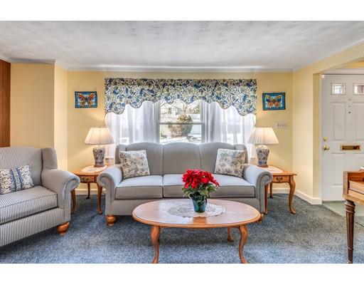 28 Puritan Road Watertown, MA 02472 - Photo 5 of 30 Gallery Image 5
