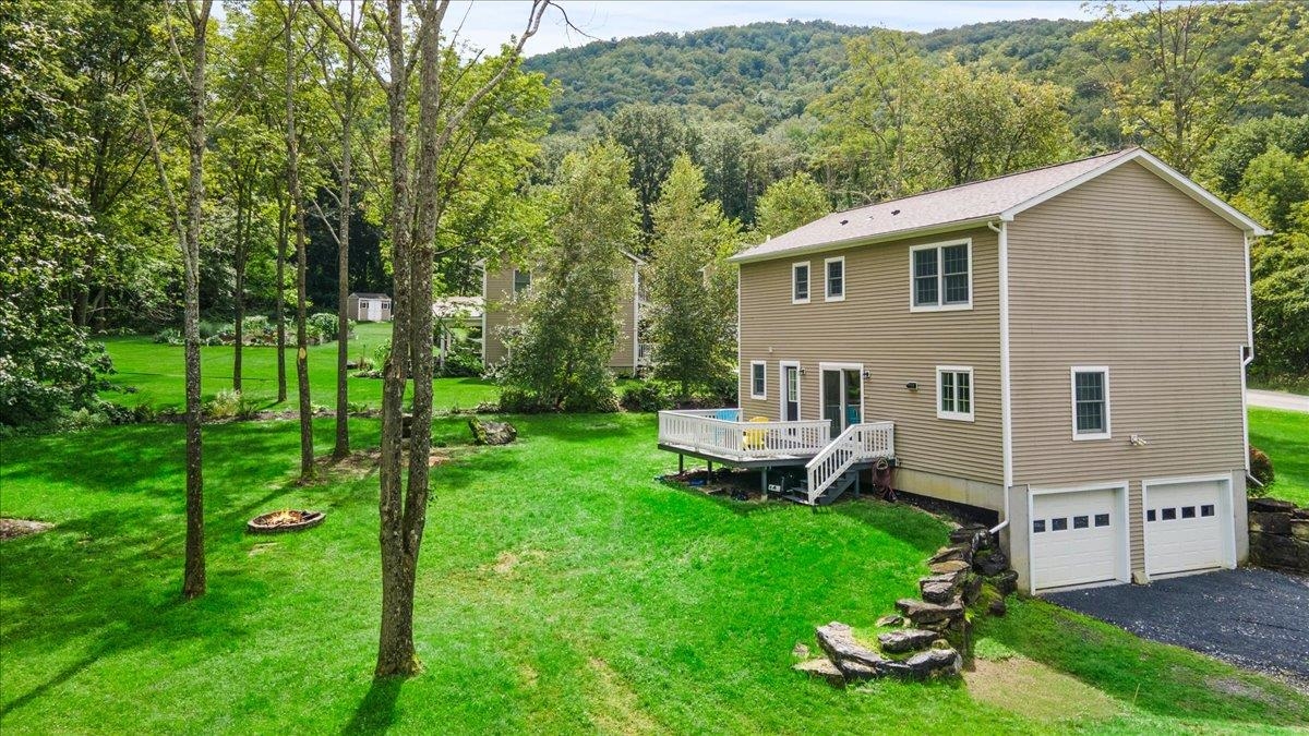 647 Fox Hill Road Bennington, VT 05201 - Photo 13 of 34